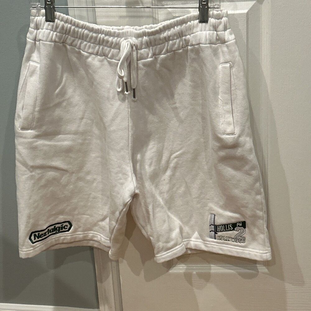 Neztalgic Hollis 2 Hollywood Men’s Shorts Size L  by Sun Tees